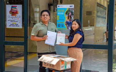 La UNAE recibe valiosa donación bibliográfica de la Universidad de Piura